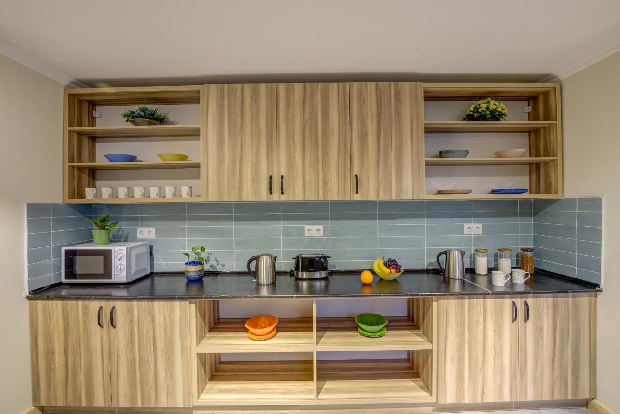 People Guest House Бишкек Екстериор снимка