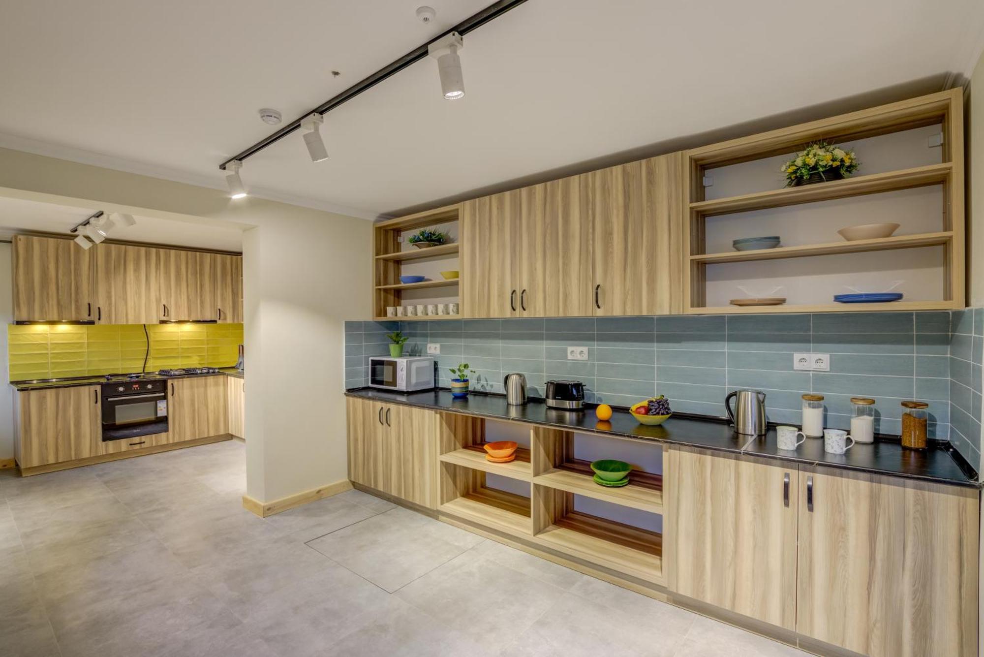 People Guest House Бишкек Екстериор снимка