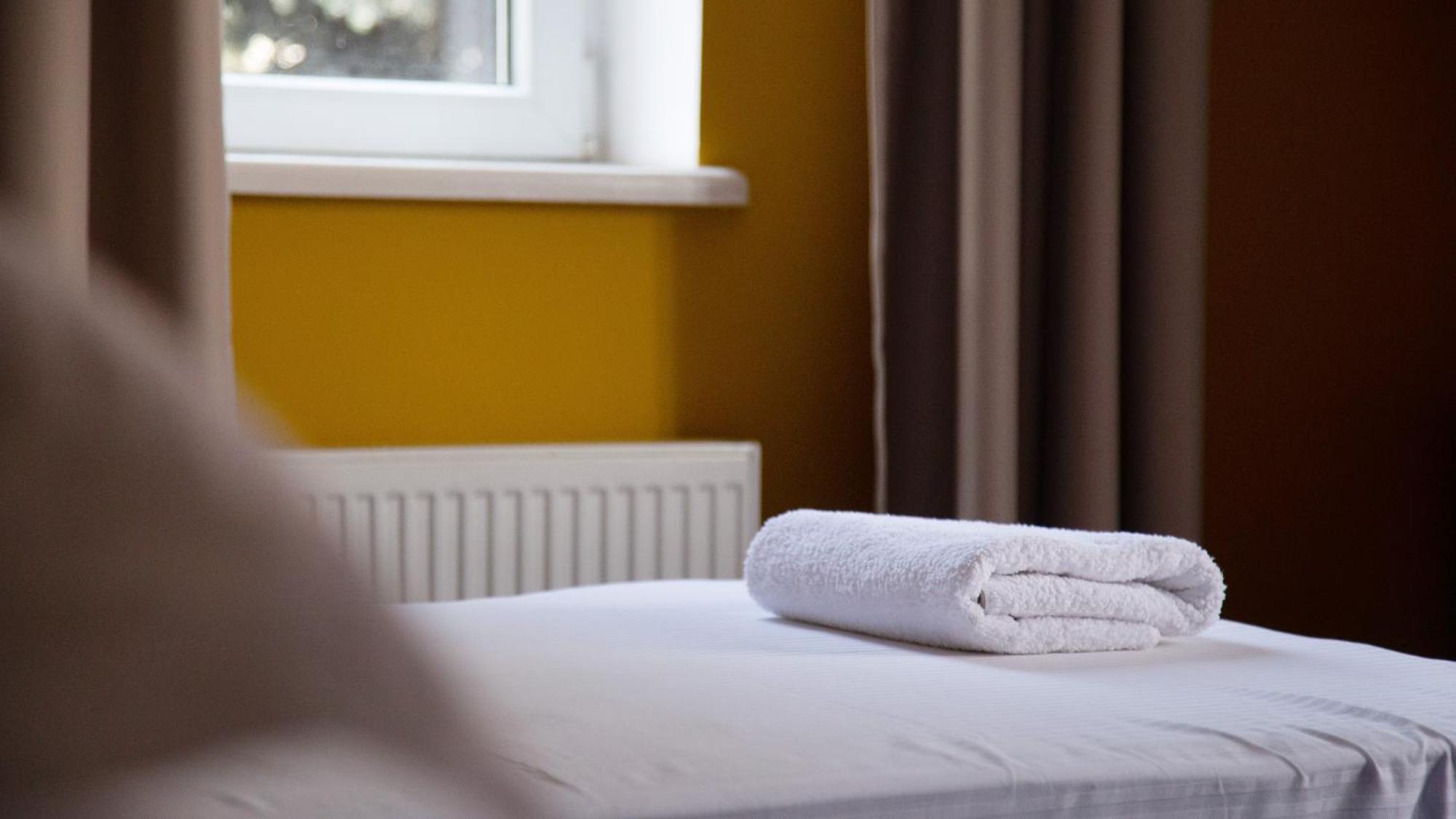 People Guest House Бишкек Екстериор снимка